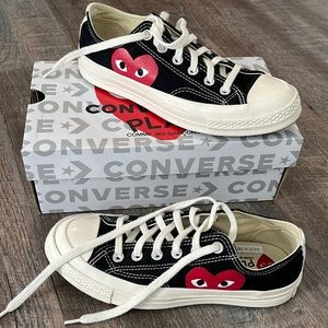 COMME des GARCONS PLAY Converse. Very good condition. Only worn a few times.